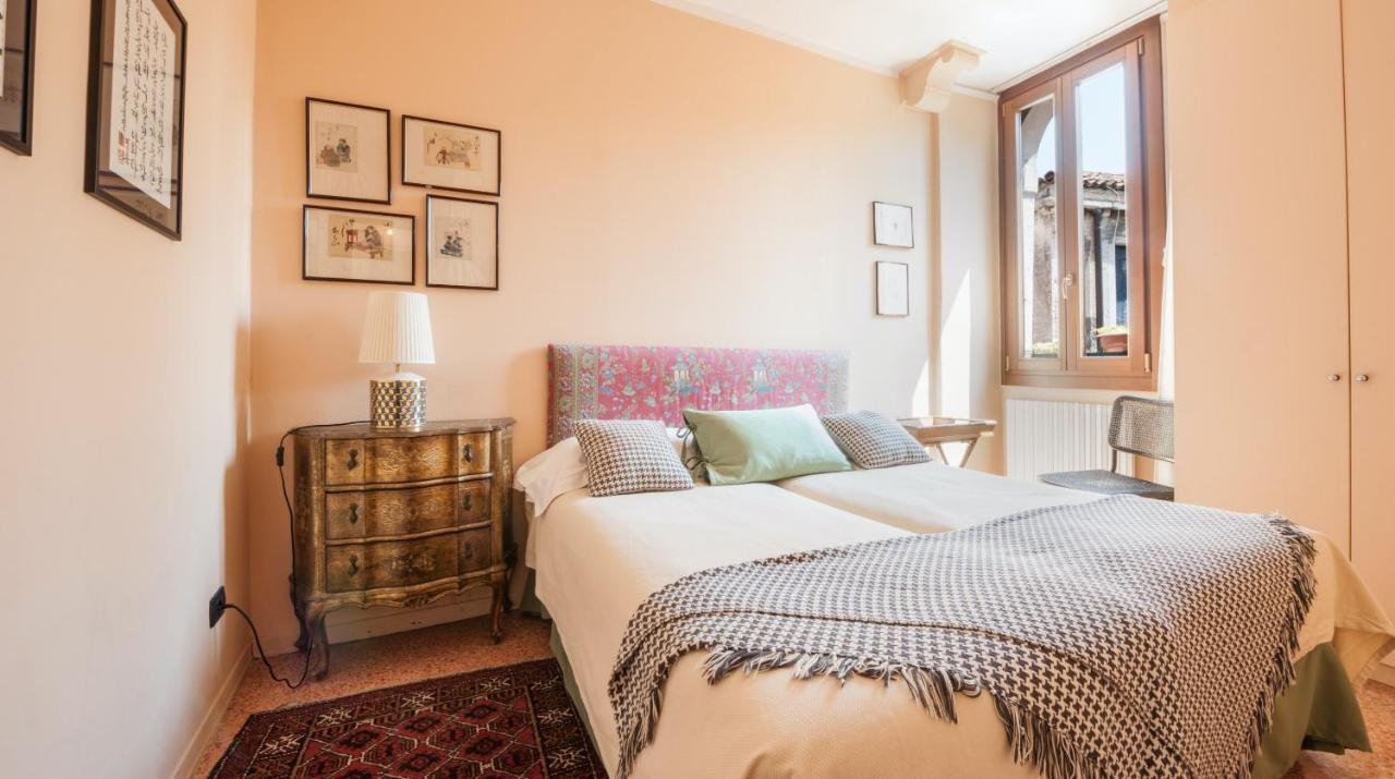 Stylish Renovated Apartment In The Heart Of The City Venice Luaran gambar